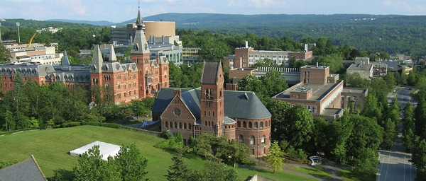 Panorámica del campus de la Universidad de Cornell